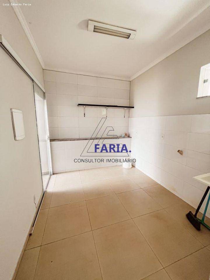 Casa à venda com 3 quartos, 240m² - Foto 20