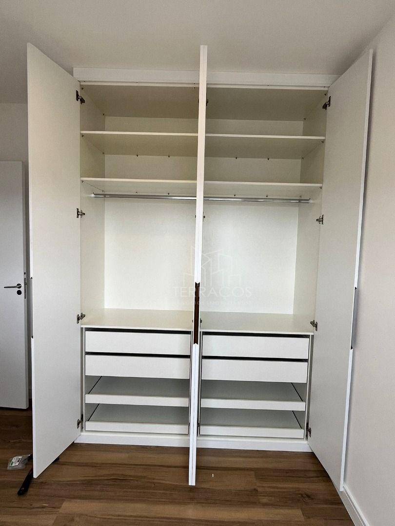 Apartamento para alugar com 3 quartos, 152m² - Foto 7