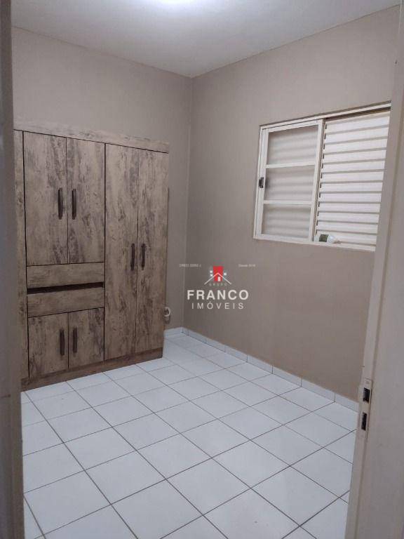 Casa à venda com 2 quartos, 85m² - Foto 18