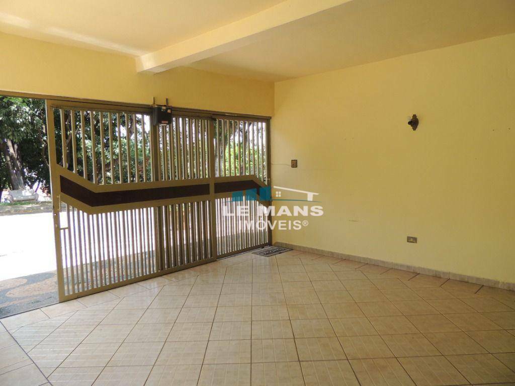 Casa à venda com 3 quartos, 114m² - Foto 4