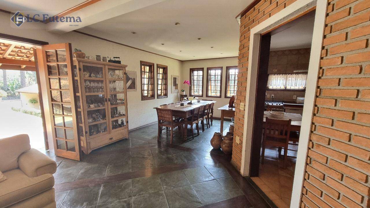 Casa de Condomínio à venda com 4 quartos, 363m² - Foto 12