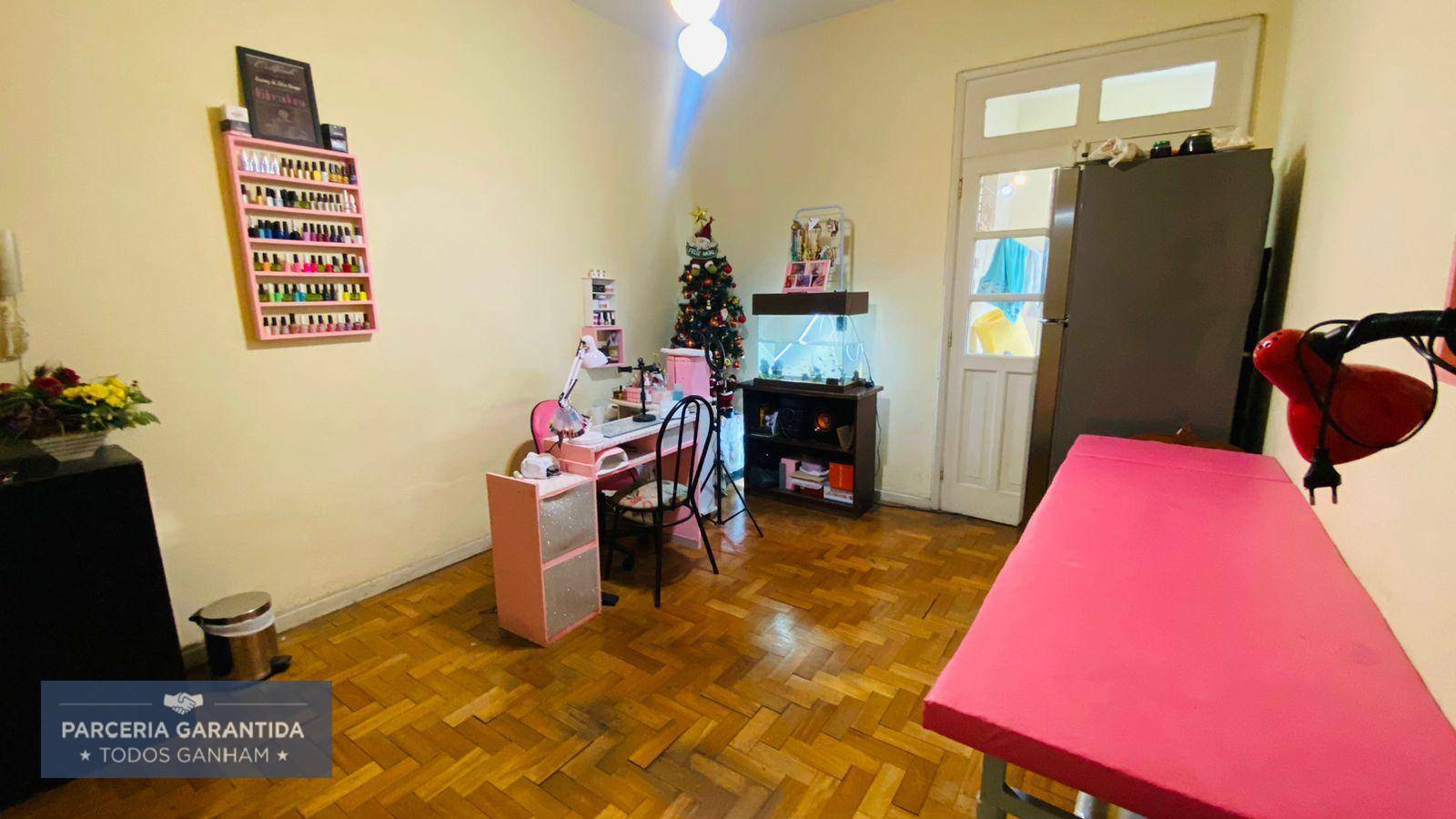 Apartamento à venda com 3 quartos, 110m² - Foto 1