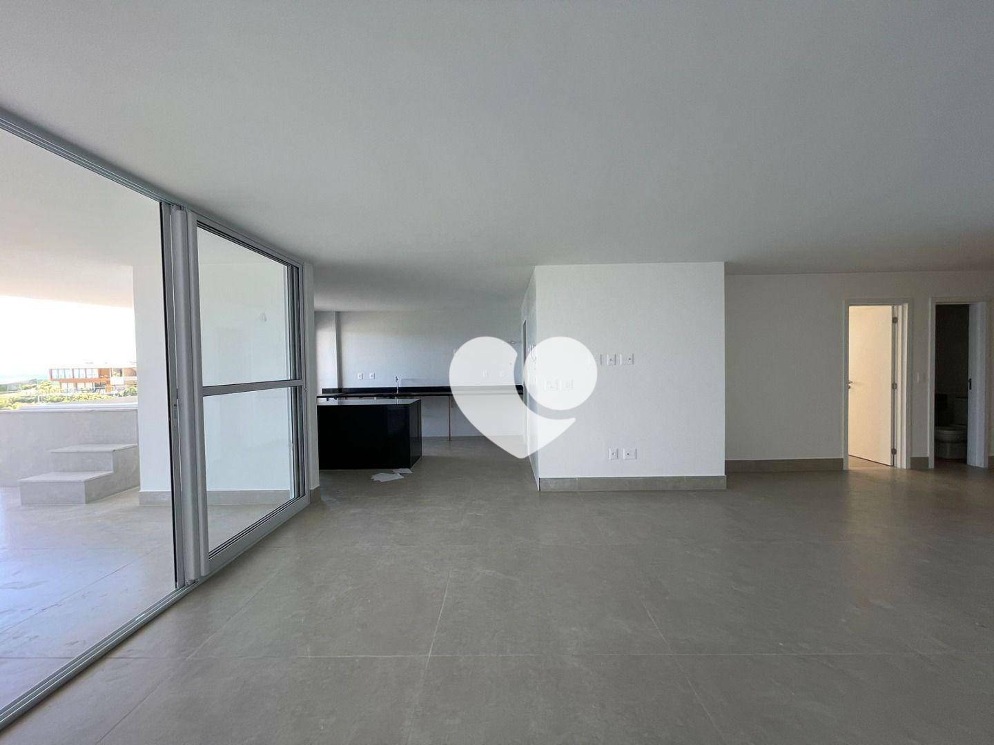 Apartamento à venda com 4 quartos, 204m² - Foto 9