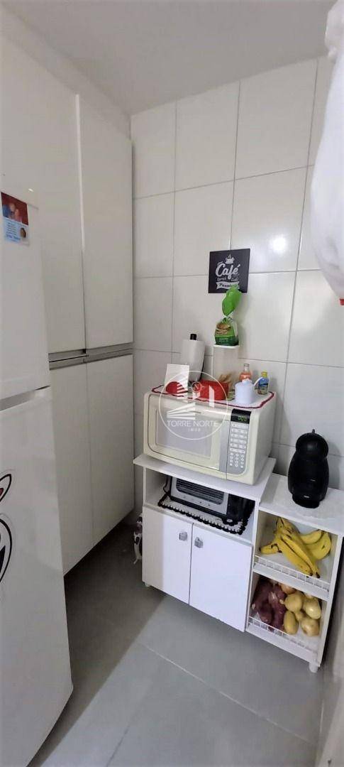 Apartamento à venda com 2 quartos, 56m² - Foto 15