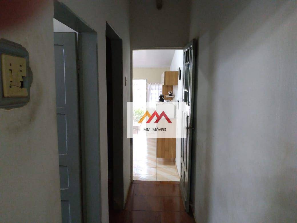 Casa à venda com 2 quartos, 70m² - Foto 5