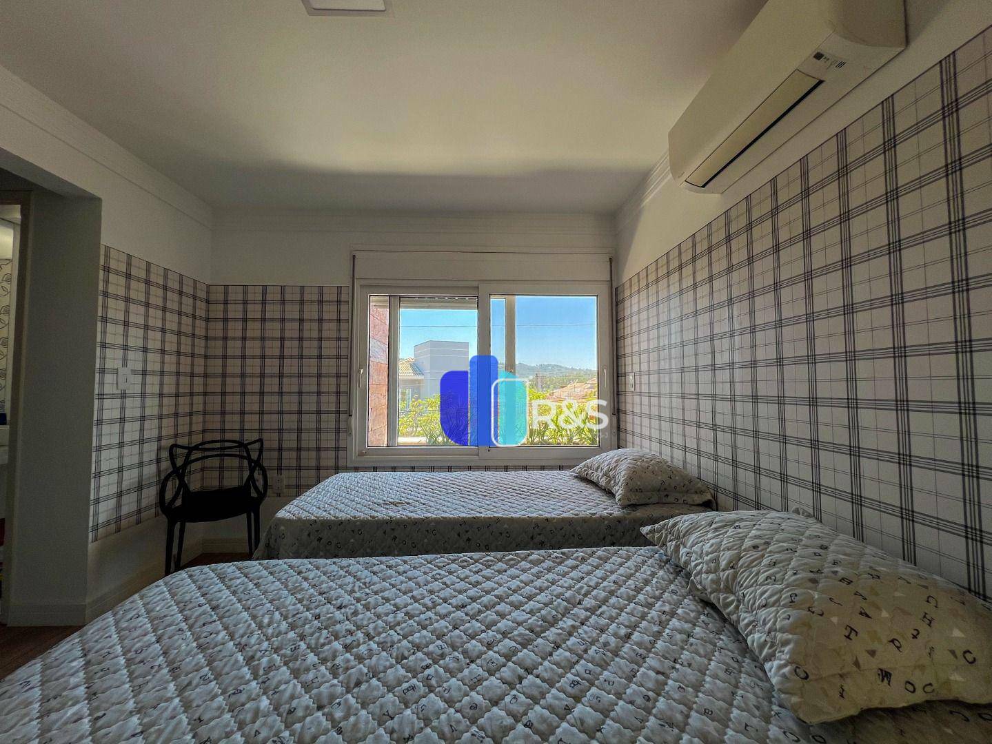 Casa de Condomínio à venda com 3 quartos, 360m² - Foto 29