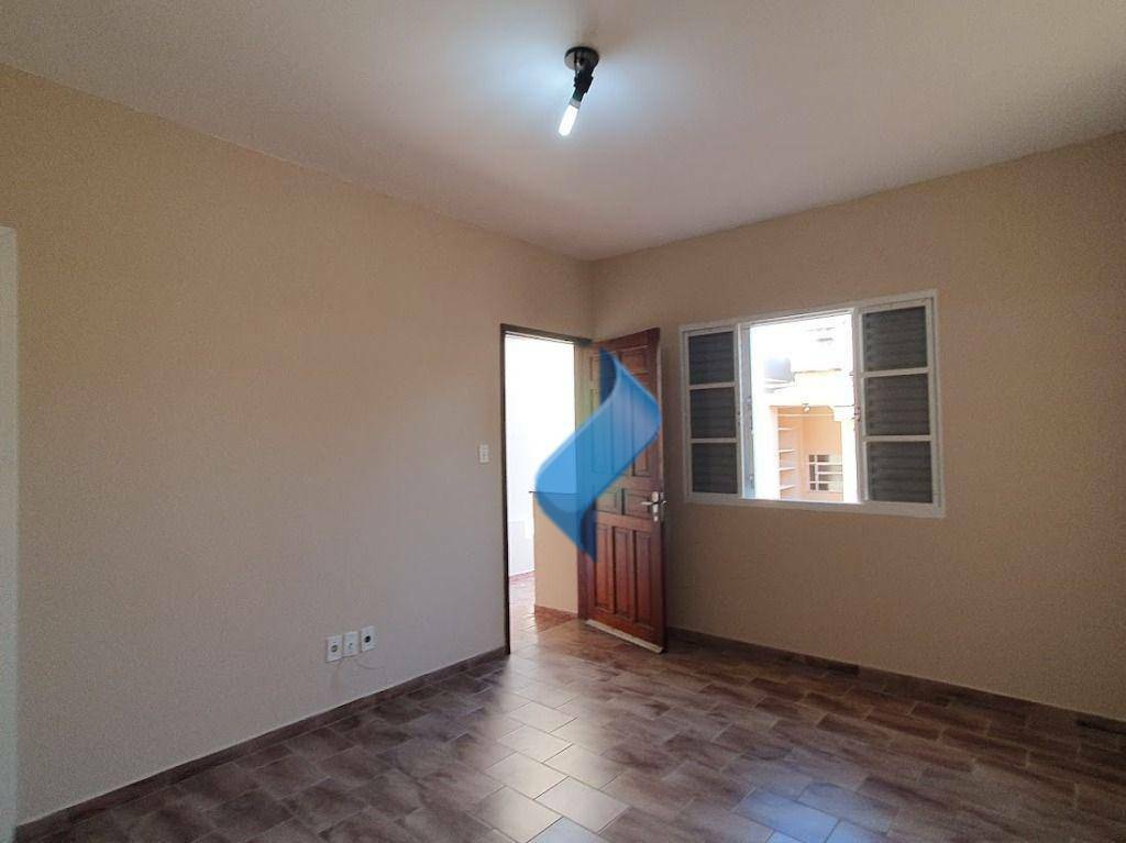 Casa à venda com 3 quartos, 131m² - Foto 33