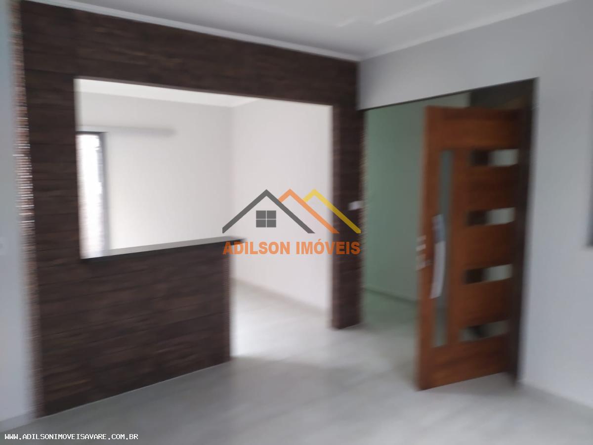 Casa à venda com 3 quartos, 200m² - Foto 4