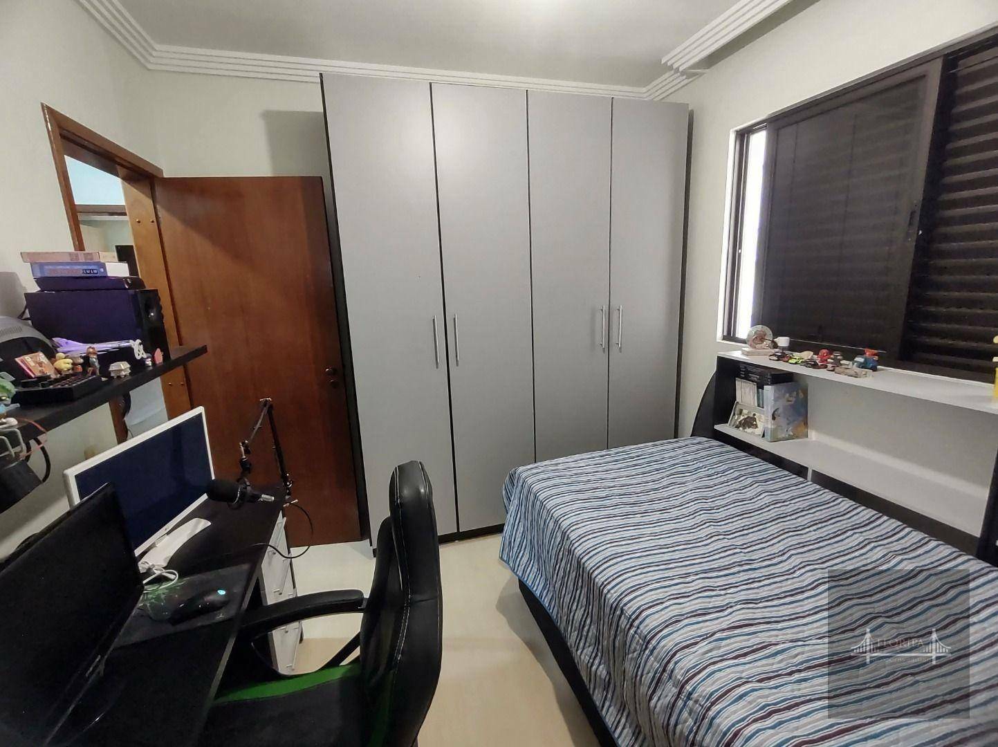 Apartamento à venda com 3 quartos, 164m² - Foto 11