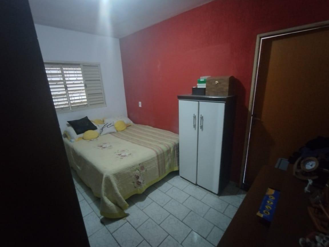 Casa à venda com 2 quartos, 125m² - Foto 9