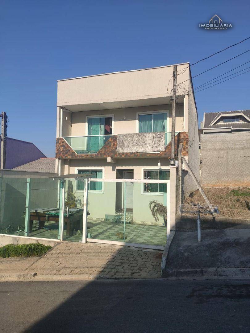 Sobrado à venda com 4 quartos, 200m² - Foto 1