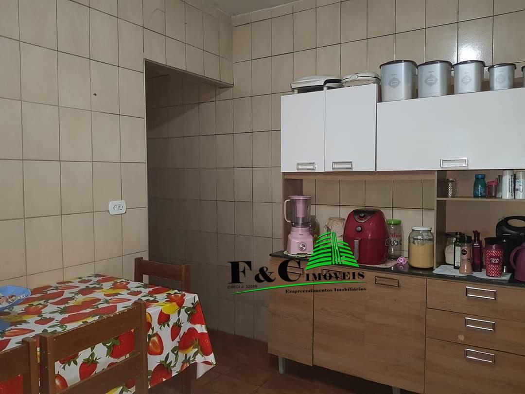 Casa à venda com 2 quartos, 140m² - Foto 15