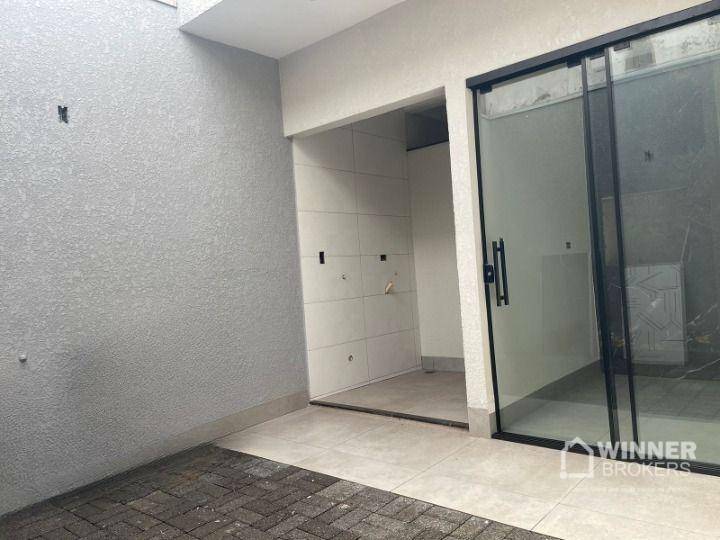 Casa à venda com 3 quartos, 107m² - Foto 11