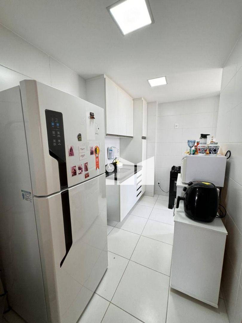 Apartamento à venda com 2 quartos, 60m² - Foto 22