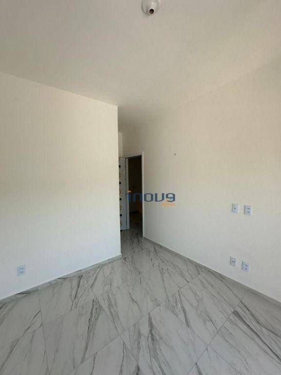 Casa à venda com 3 quartos, 110m² - Foto 13