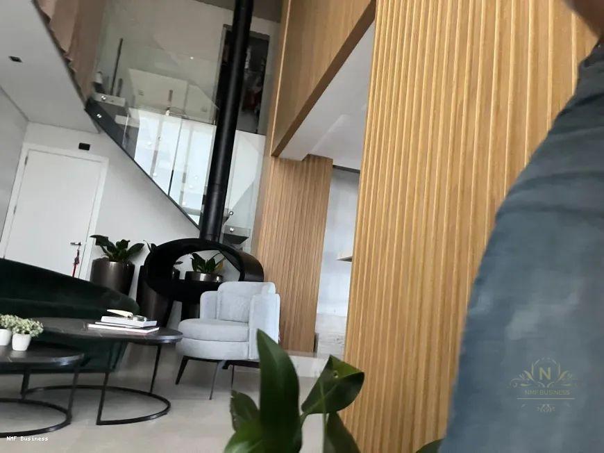 Cobertura à venda com 3 quartos, 215m² - Foto 14