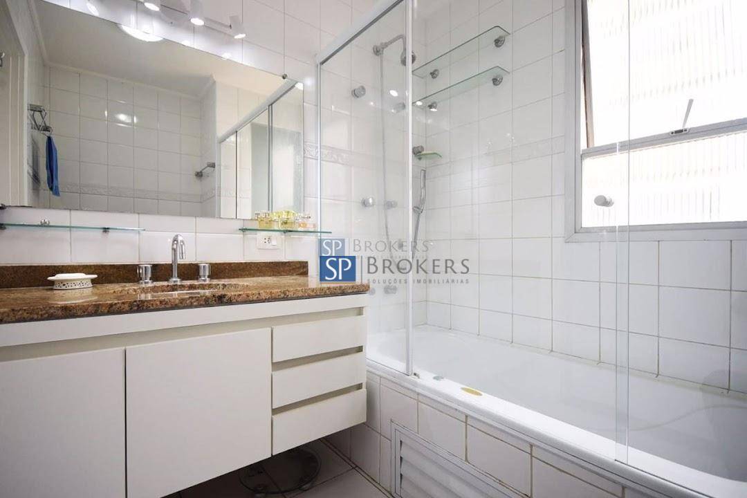 Apartamento à venda com 3 quartos, 208m² - Foto 35