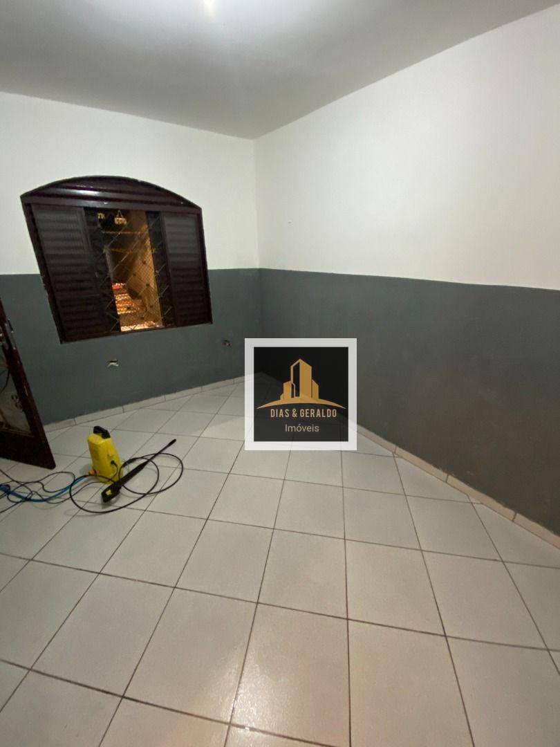 Sobrado à venda com 4 quartos, 150m² - Foto 30