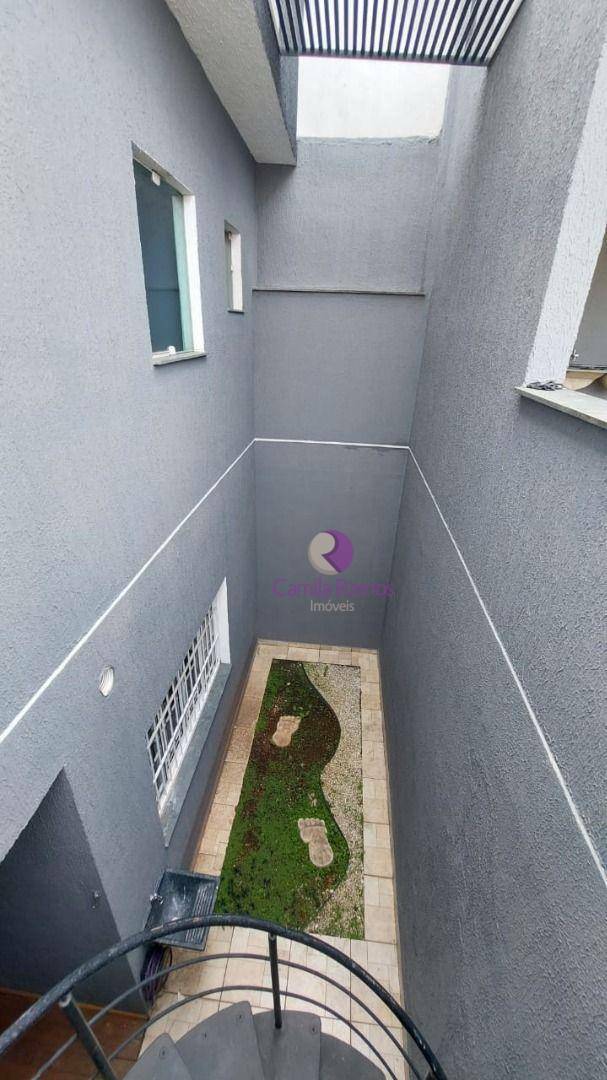 Sobrado à venda e aluguel com 3 quartos, 200m² - Foto 34