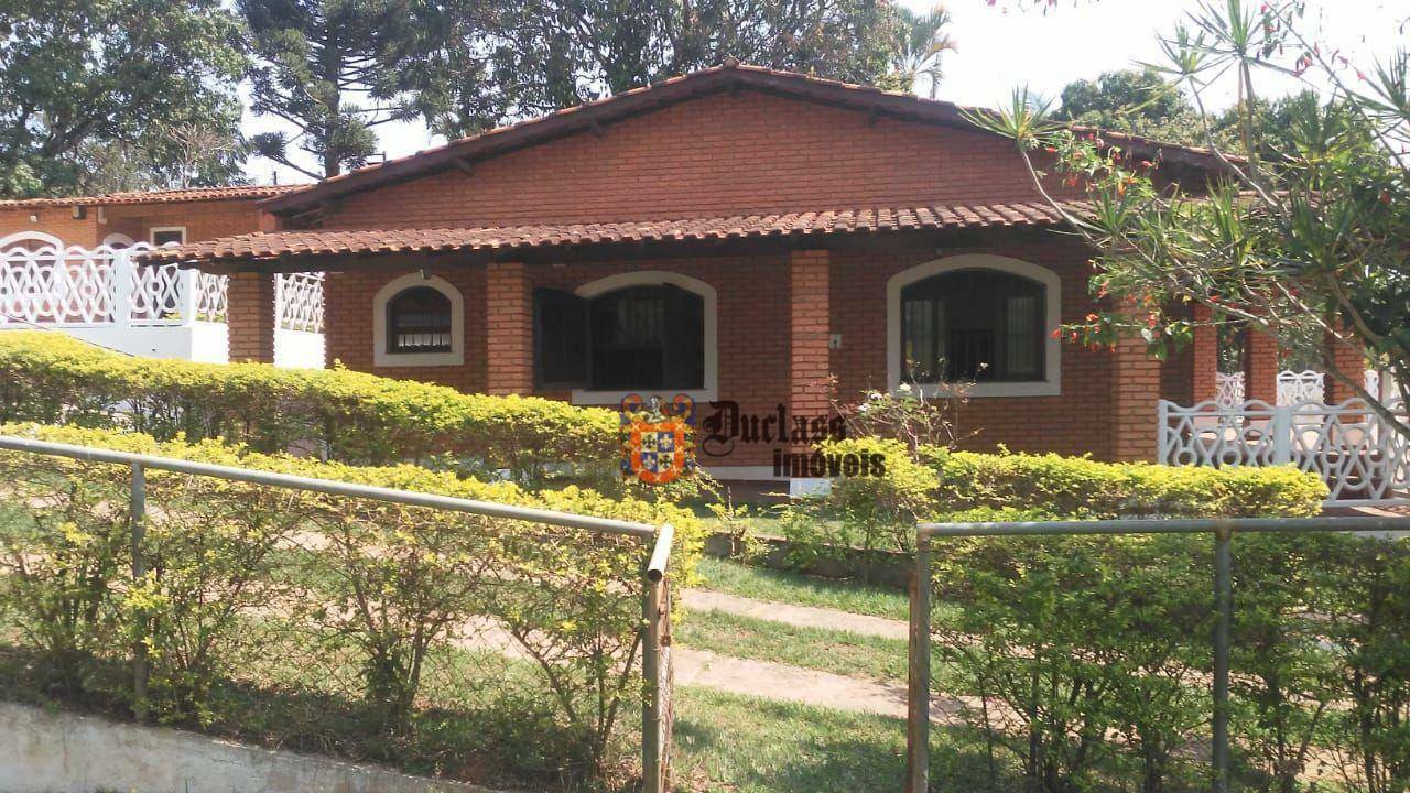 Chácara à venda com 3 quartos, 276m² - Foto 2