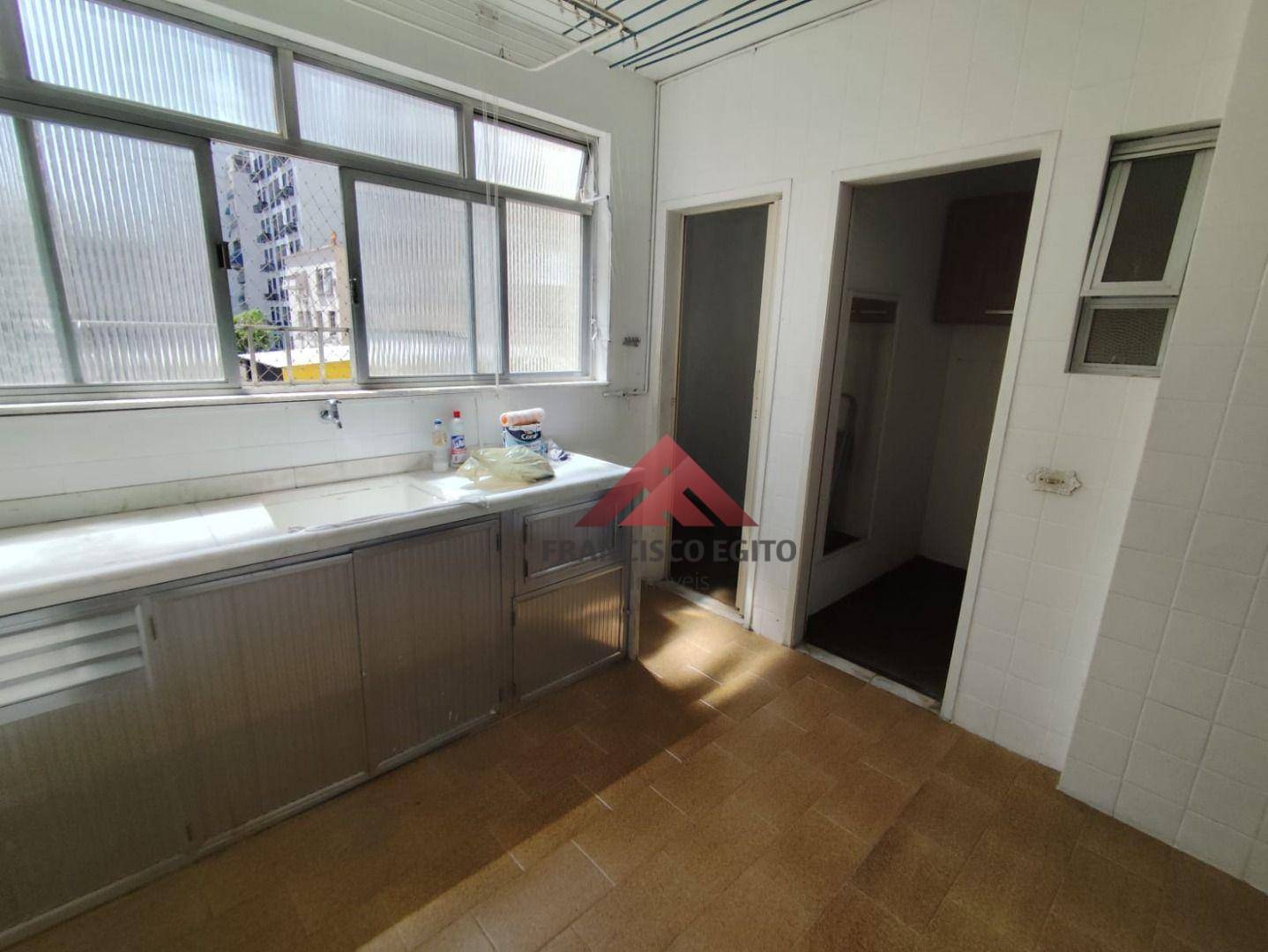 Apartamento à venda e aluguel com 4 quartos, 220m² - Foto 11