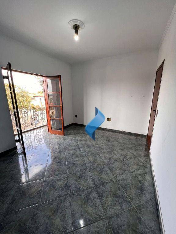 Casa à venda com 2 quartos, 154m² - Foto 14