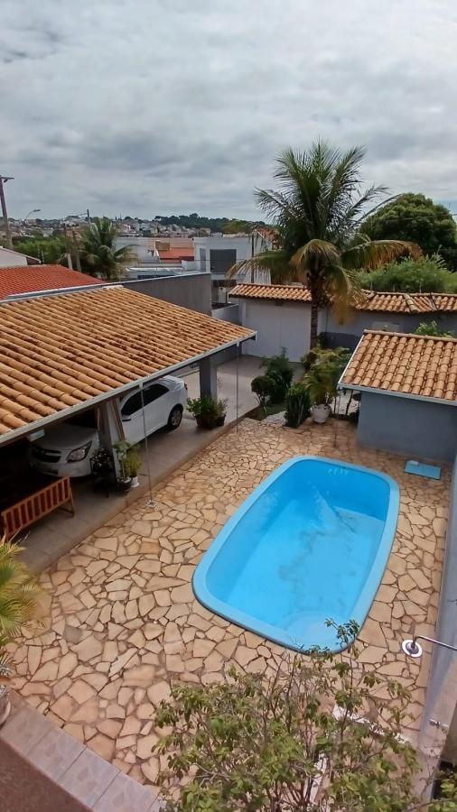 Casa à venda com 2 quartos, 159m² - Foto 1