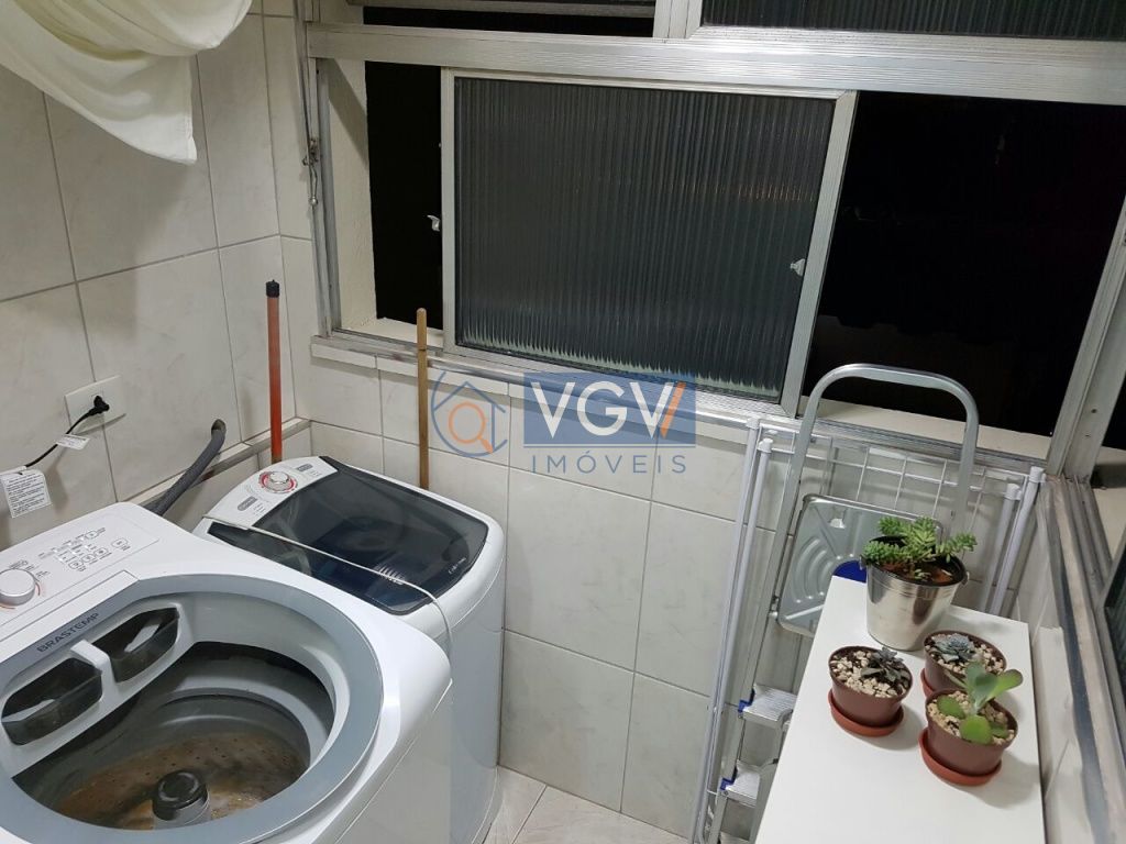 Apartamento à venda com 2 quartos, 50m² - Foto 13