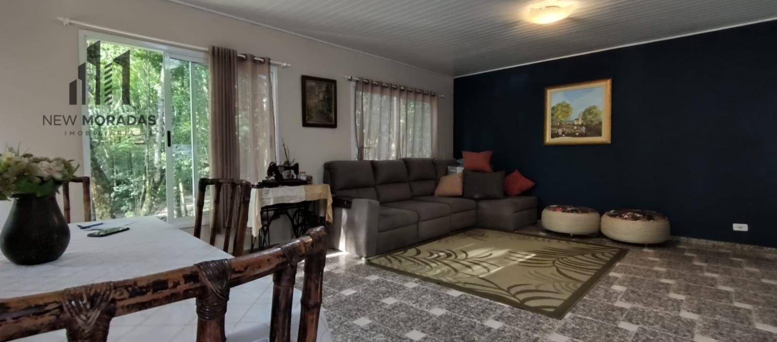 Casa à venda com 3 quartos, 300m² - Foto 2