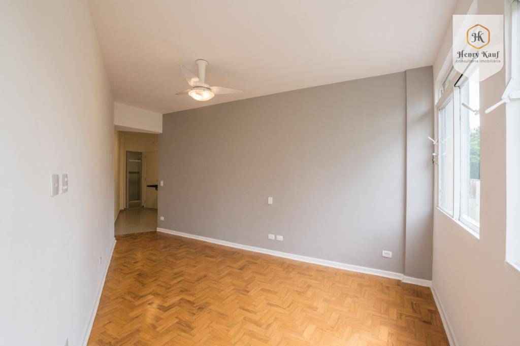 Apartamento à venda com 1 quarto, 29m² - Foto 2