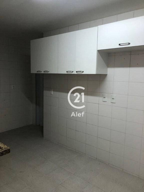 Apartamento para alugar com 3 quartos, 110m² - Foto 19