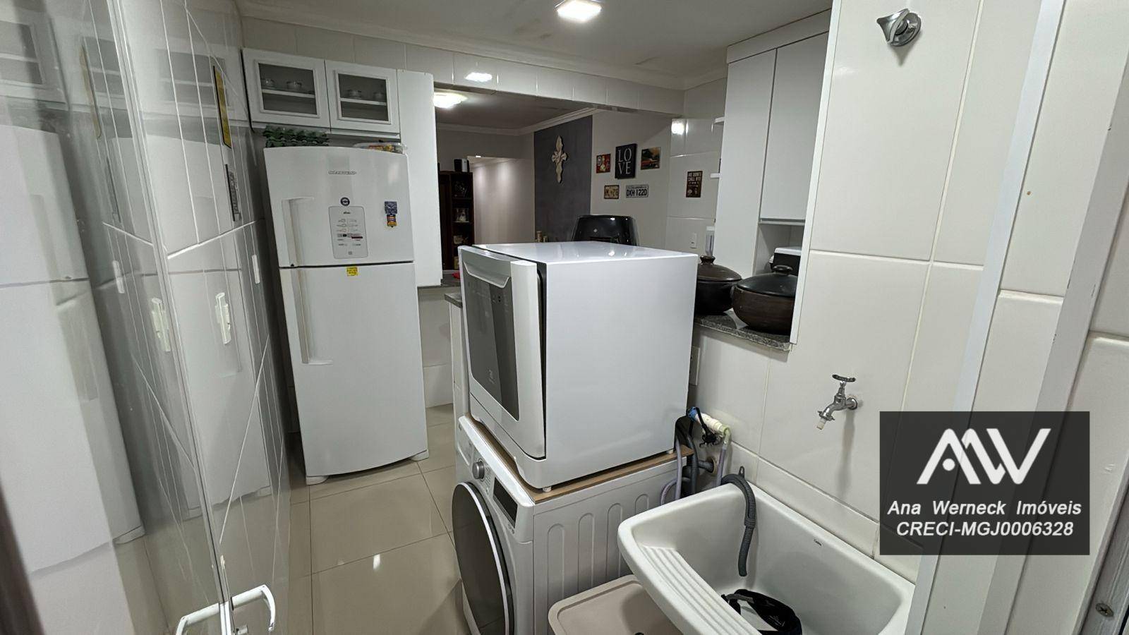 Apartamento à venda com 2 quartos, 107m² - Foto 14