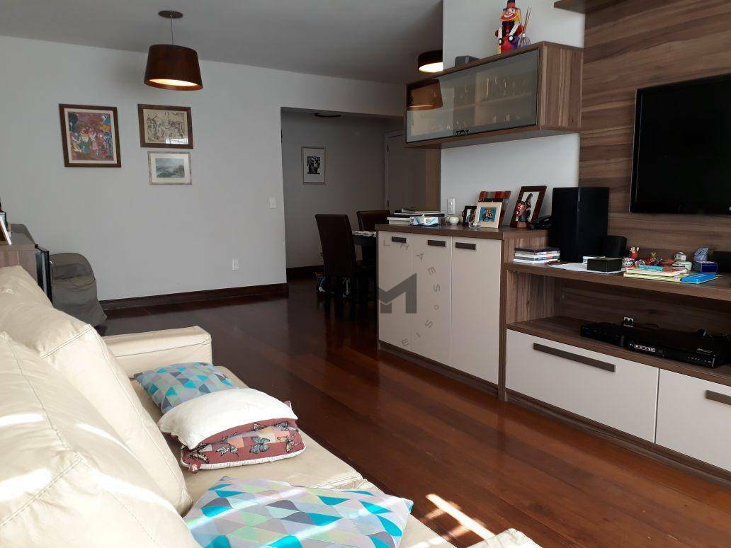 Apartamento à venda com 3 quartos, 130m² - Foto 2