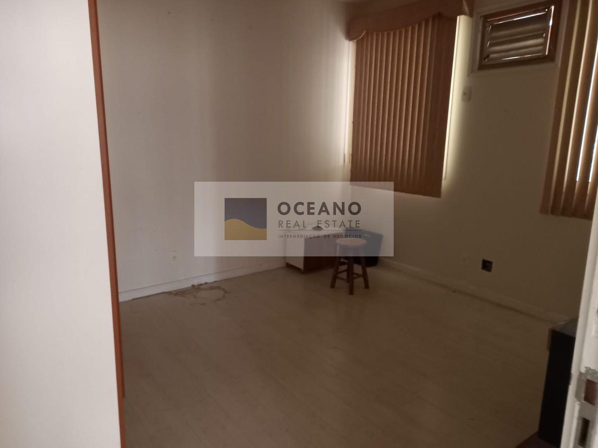 Casa de Condomínio à venda com 4 quartos, 275m² - Foto 32