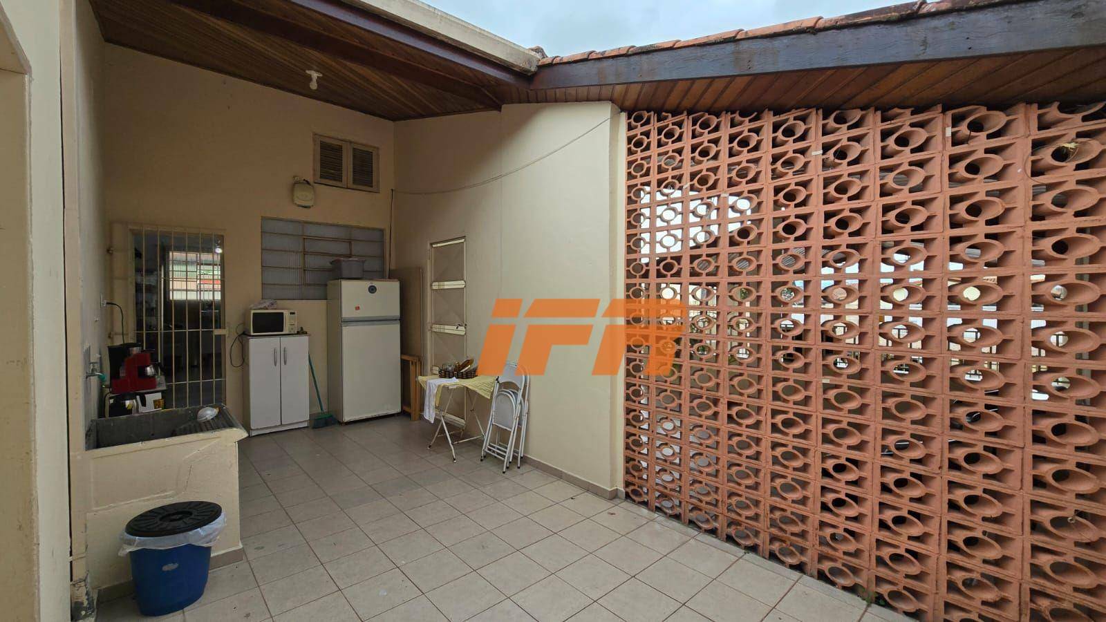 Casa à venda com 2 quartos, 146m² - Foto 17