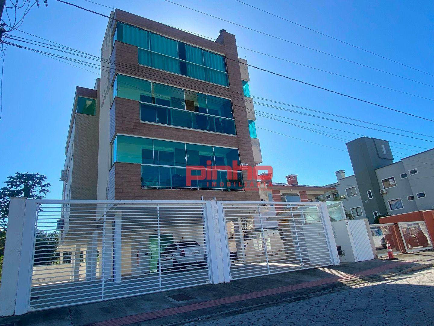Apartamento para alugar com 2 quartos, 64m² - Foto 2