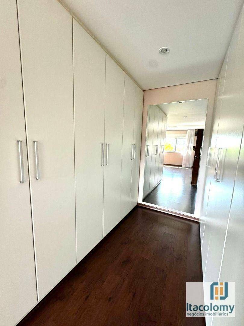 Casa de Condomínio para alugar com 5 quartos, 380m² - Foto 31