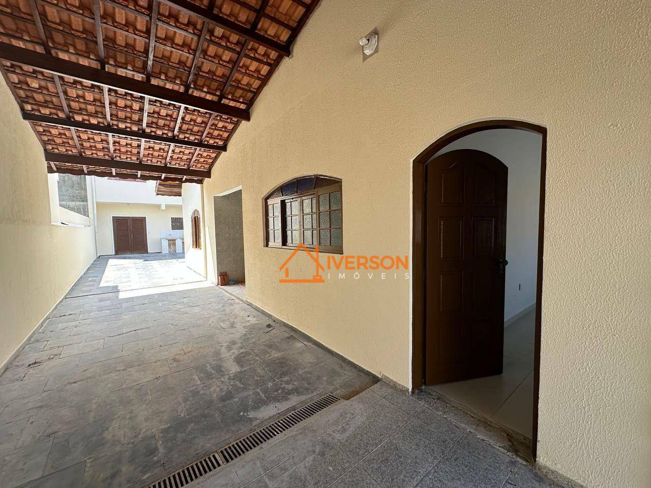 Casa para alugar com 3 quartos, 247m² - Foto 3