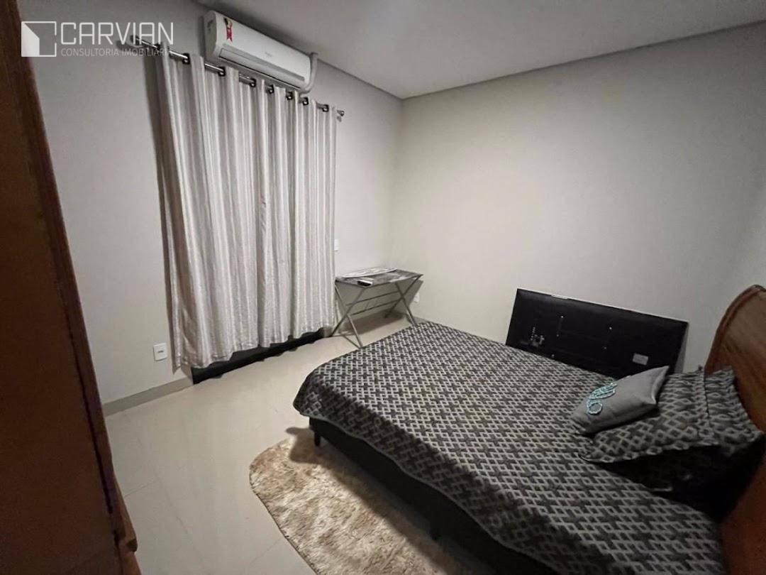 Casa de Condomínio à venda com 3 quartos, 314m² - Foto 2