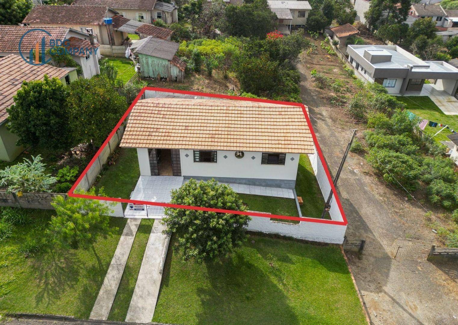 Casa à venda com 2 quartos, 60m² - Foto 1