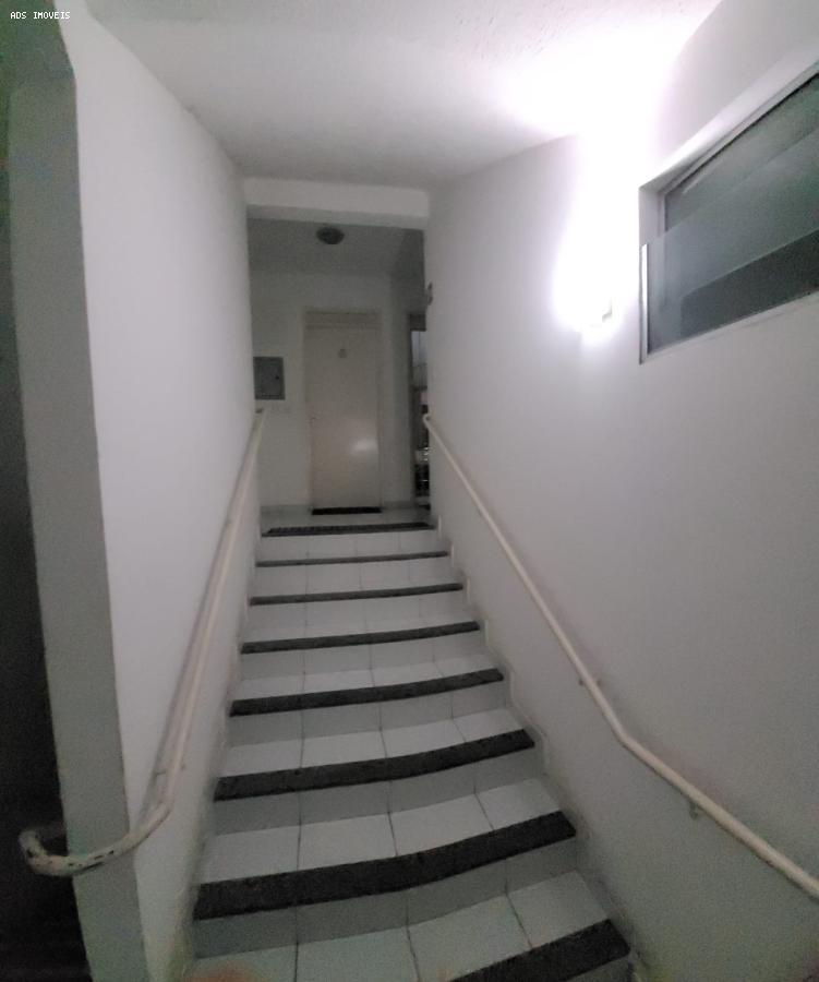 Apartamento à venda com 2 quartos, 61m² - Foto 11