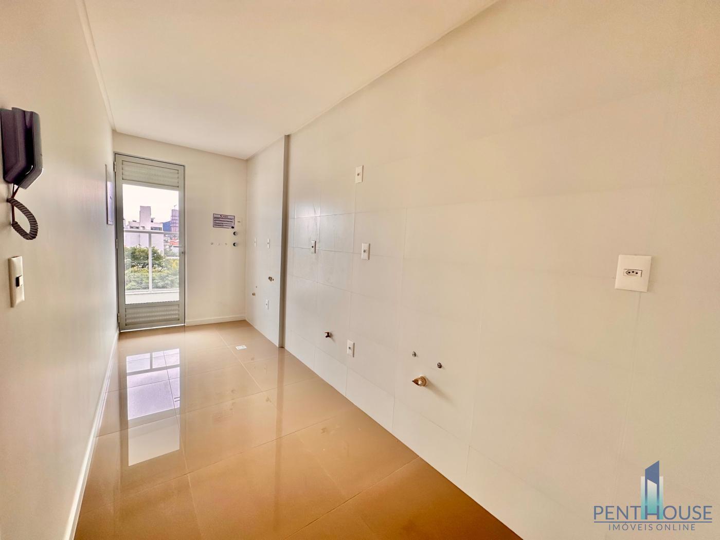 Apartamento à venda com 2 quartos, 75m² - Foto 4