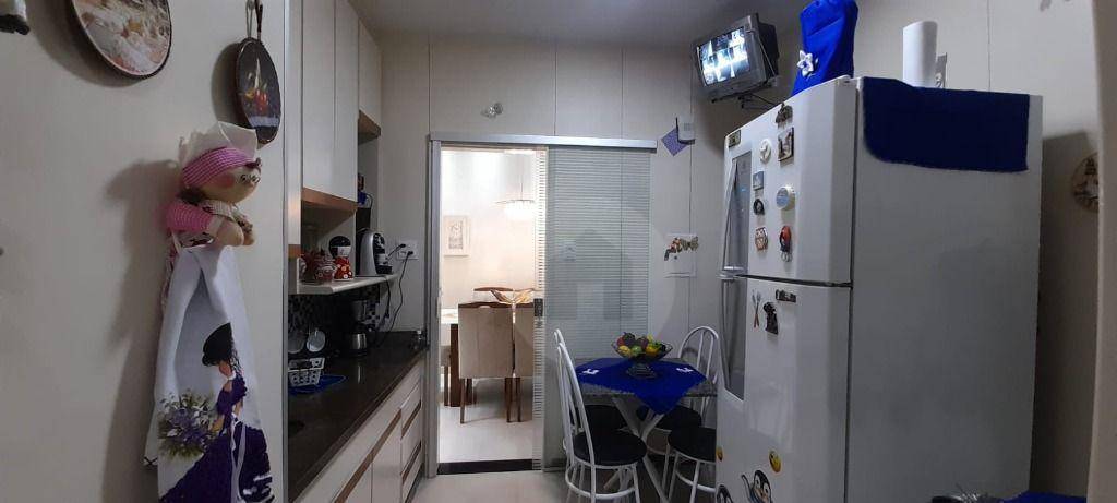 Apartamento à venda com 3 quartos, 86m² - Foto 21