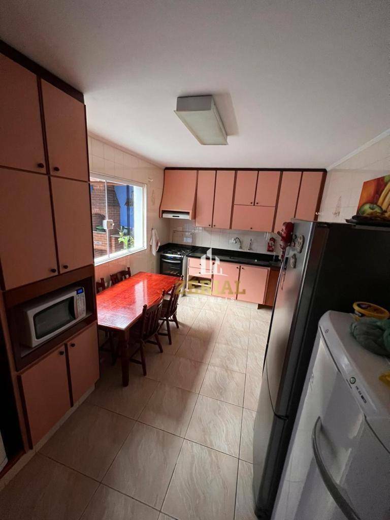 Sobrado à venda com 4 quartos, 176m² - Foto 7