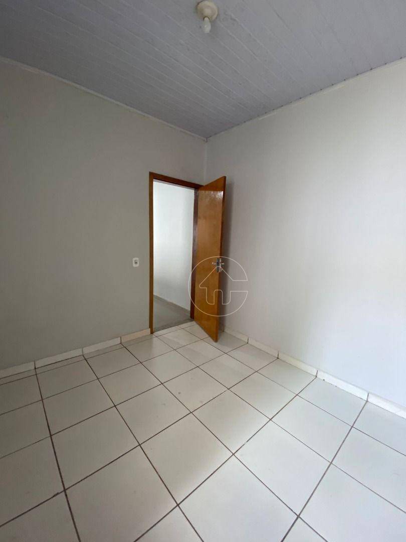 Casa para alugar com 2 quartos, 80m² - Foto 8