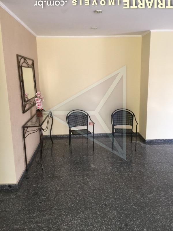 Apartamento à venda com 2 quartos, 66m² - Foto 17