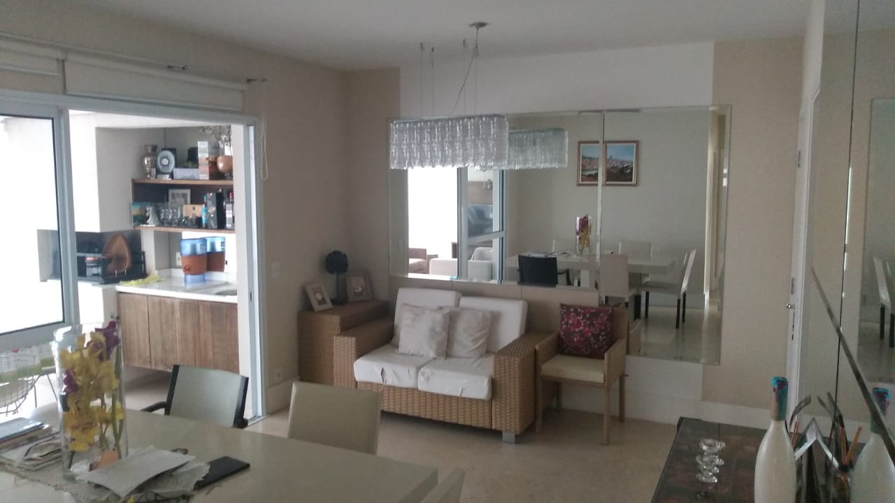 Apartamento à venda com 4 quartos, 140m² - Foto 1