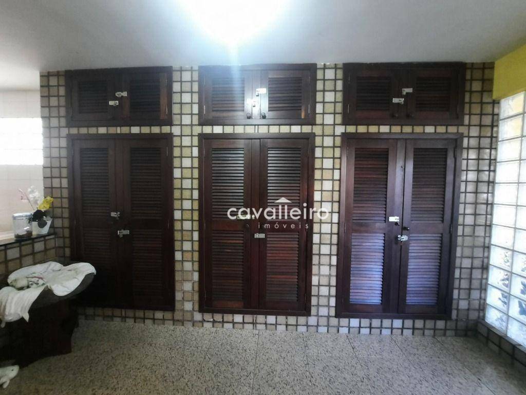 Casa à venda com 4 quartos, 328m² - Foto 8