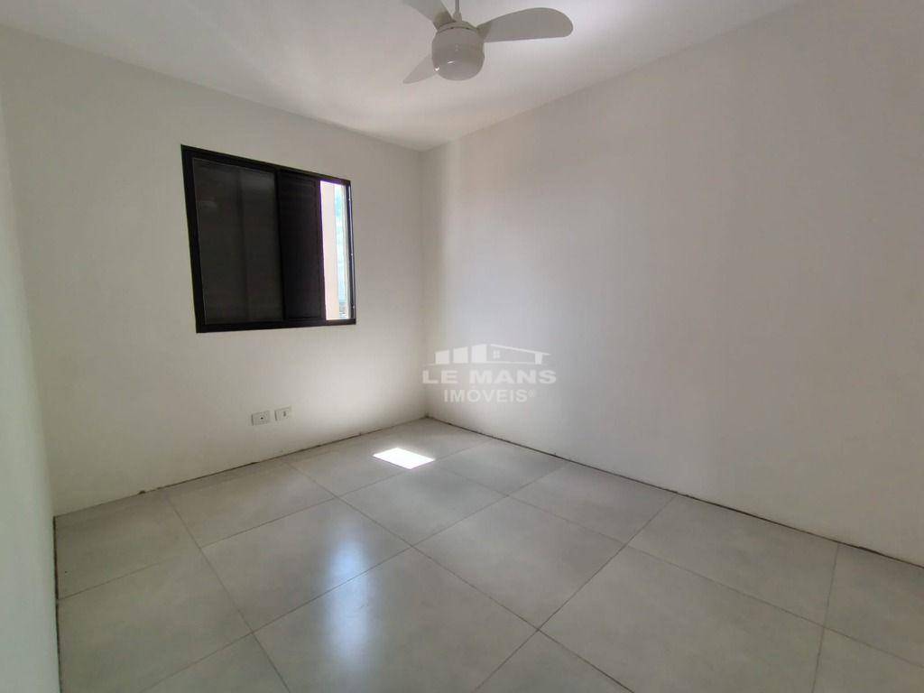 Apartamento à venda com 2 quartos, 58m² - Foto 3