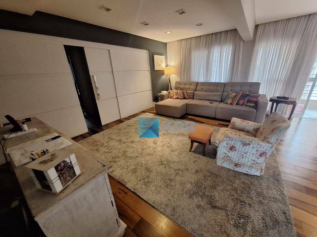 Apartamento para alugar com 3 quartos, 180m² - Foto 5